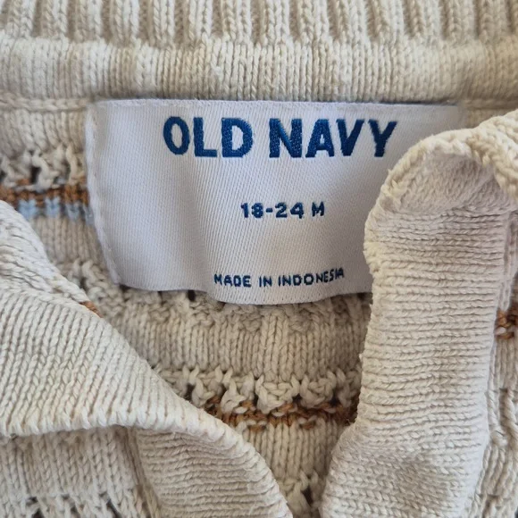 Old Navy Striped Knit Baby Set - Picture 5 of 8